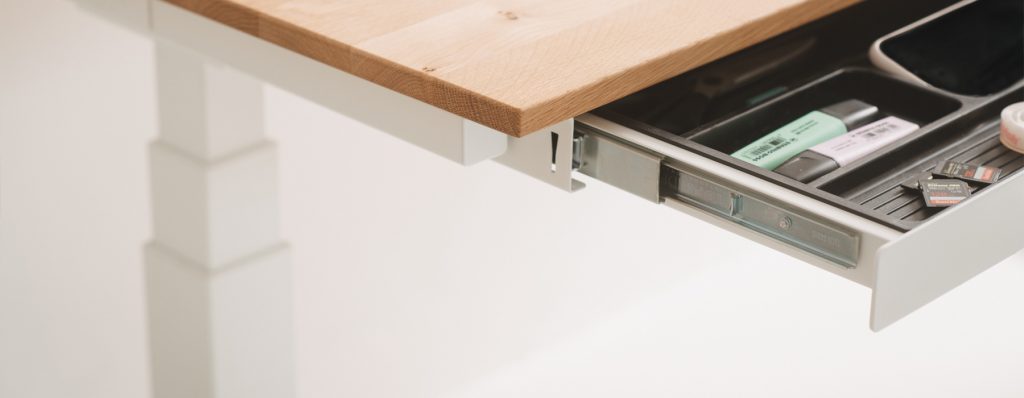 Schaffen Sie Ablage Möglichkeiten an Ihrem Kinderschreibtisch